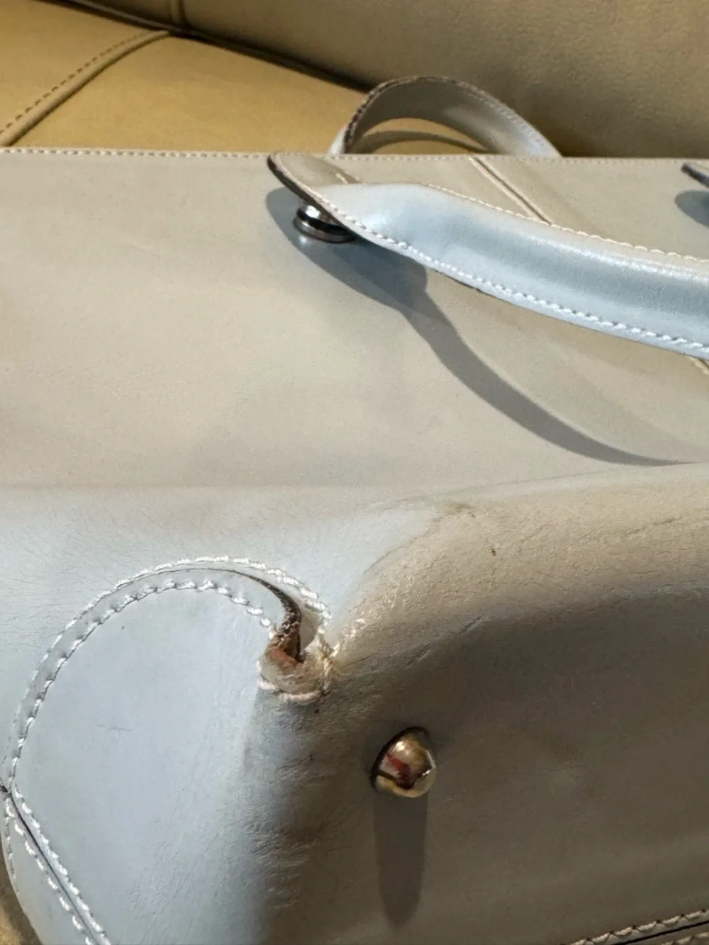 TOD'S Light Gray Leather Structured Solid Tote Bag : USED - Picture 8 of 16